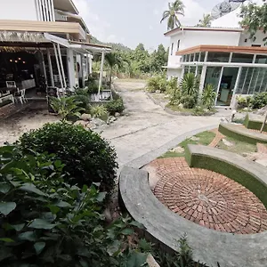 Field-d House Guest house